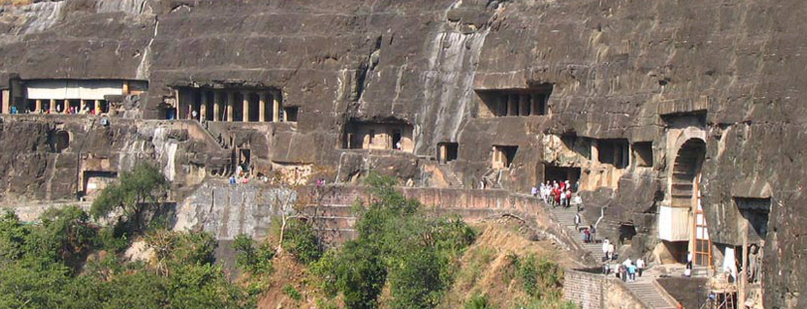 Ajanta caves naer Hotel Padmapani 